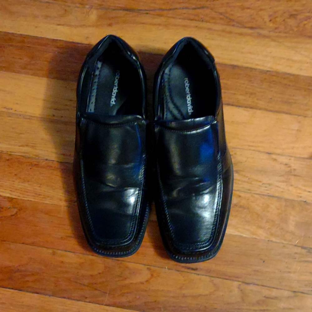 Mens dress shoes